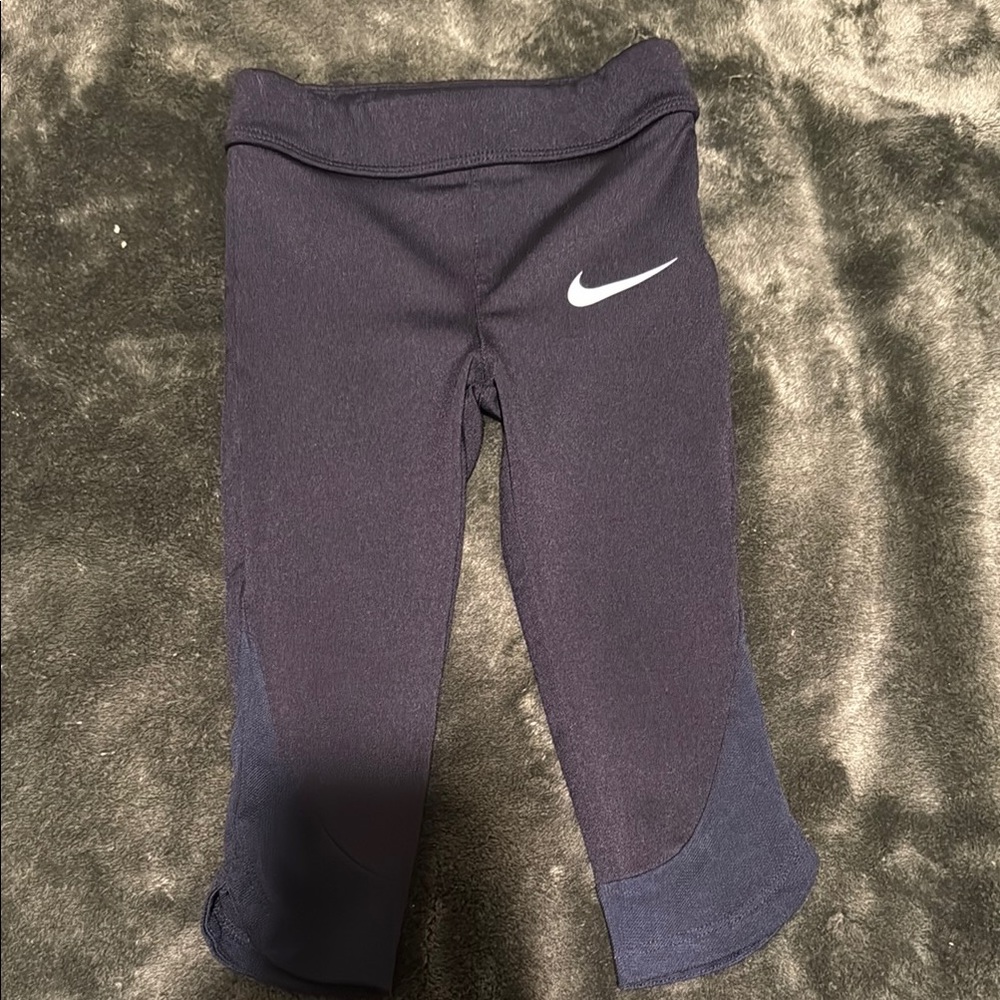 Nike Black Capri Leggings Stretchy Athletic Wear